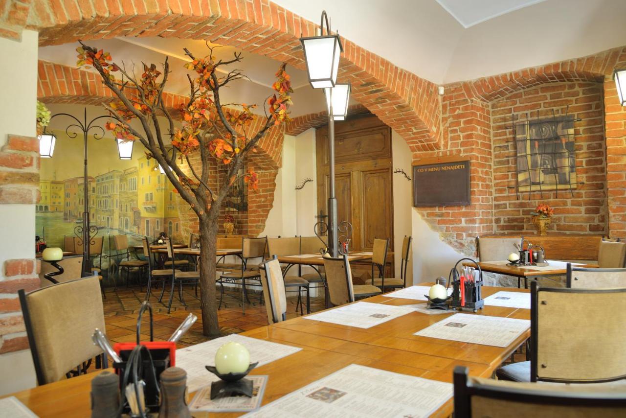 Hotel Via Ironia Vysoké Mýto 외부 사진