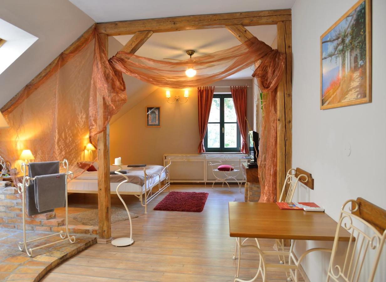 Hotel Via Ironia Vysoké Mýto 외부 사진